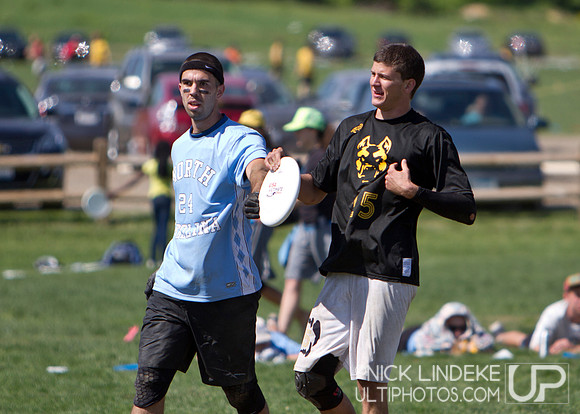 Friday Pool Play - Round 4 - 2013 D-I College Champs