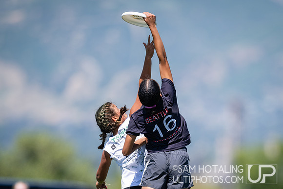 Friday highlights from High School National Invite