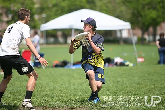 USAU 2013 HS Northeasterns -- Sunday, Open Semifinals