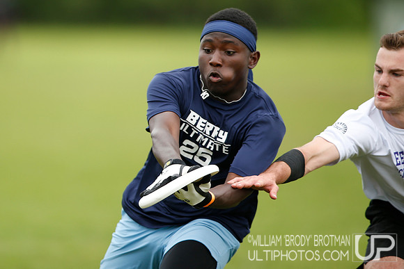 Day 1 of USA Ultimate 2022 D-III College Championships.