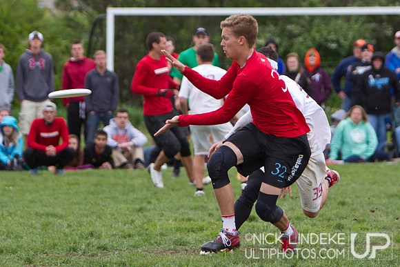 Saturday Pool Play - Round 4 - 2013 D-I College Champs