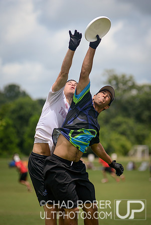 Men's Sunday - Round 5 - Chad - Club Terminus 2013