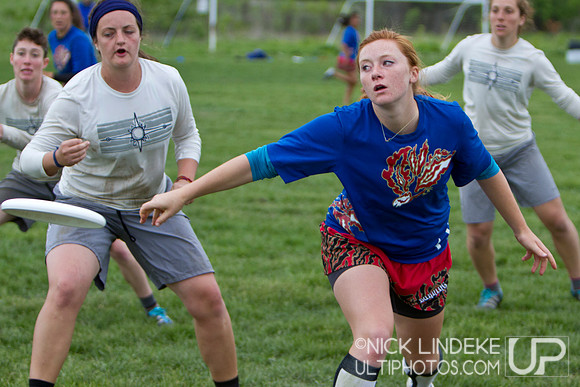 Saturday Pool Play - Round 4 - 2013 D-I College Champs