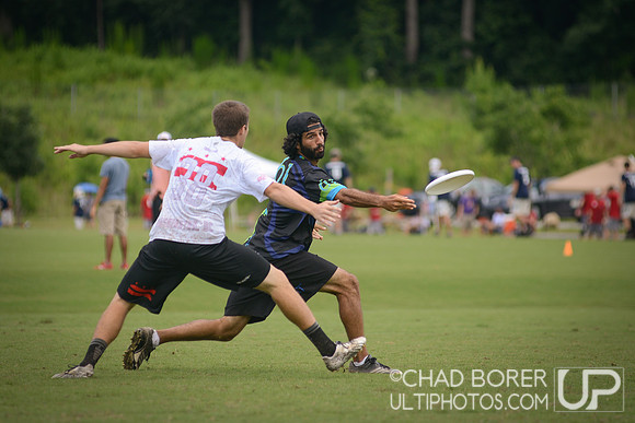 Men's Sunday - Round 5 - Chad - Club Terminus 2013
