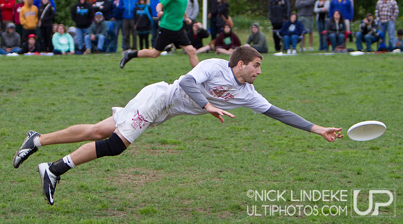 Saturday Pool Play - Round 4 - 2013 D-I College Champs