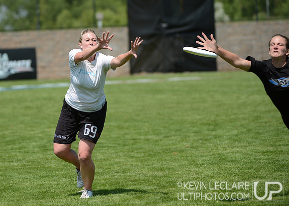 2012 USAU D-I College Championships Friday Action