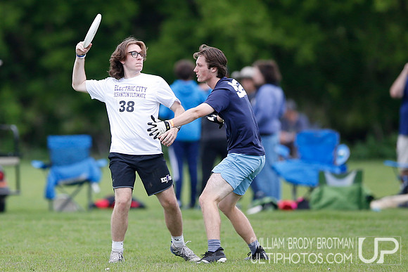Day 1 of USA Ultimate 2022 D-III College Championships