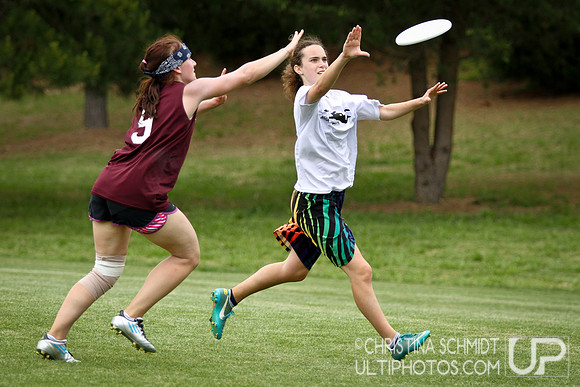 Round 4 - Sat Girls - USAU 2013 HS Southerns