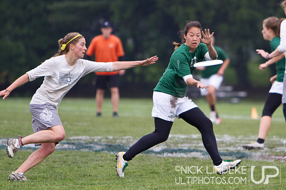 2013 D-I College Champs - Monday Highlights