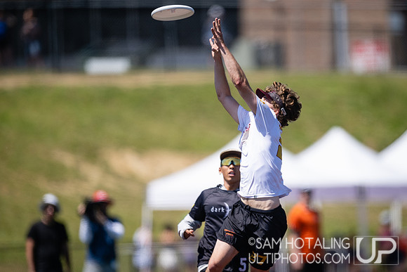 Highlights from finals during USAU DI College Championships at Kings Stadium