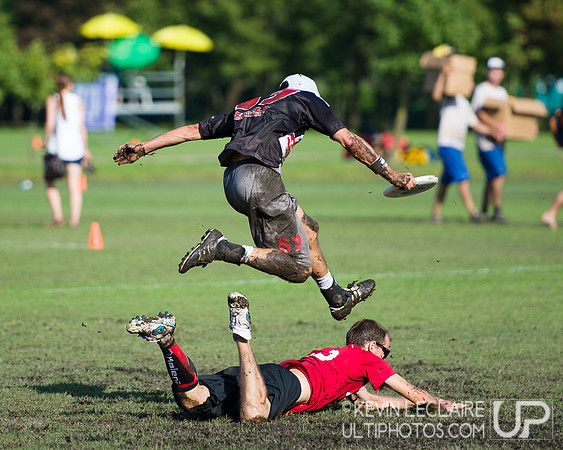 Monday WUCC 2014 Pool Play Action