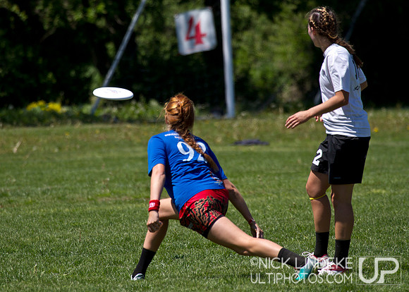 Friday Pool Play - Round 3 - 2013 D-I College Champs