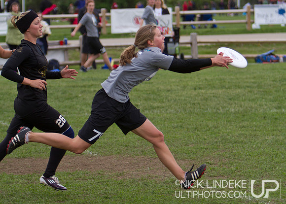 Saturday Pool Play - Round 4 - 2013 D-I College Champs