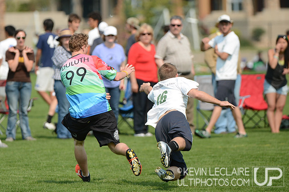 2012 USAU D-I College Championships Saturday Action