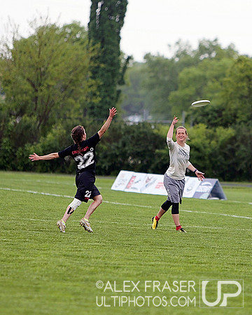 Women's Semis II - 2013 D-I College Champs