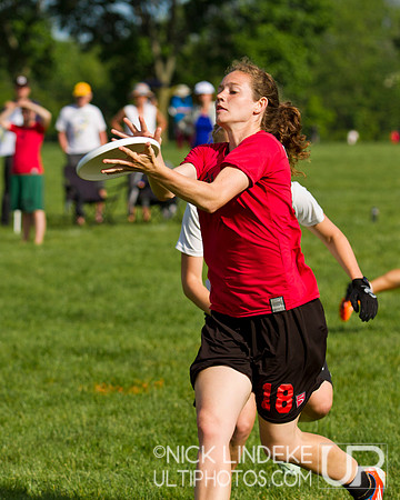 2014 USAU D-I College Champs Sunday Action