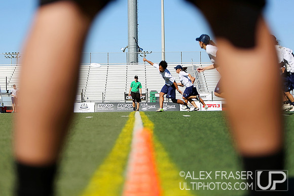 Saturday - Women's Semis - 2013 USAU National Championships
