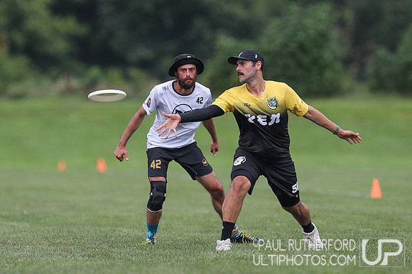 Zen Ultimate Club and Owls UC 2022 at World Ultimate Club Championships