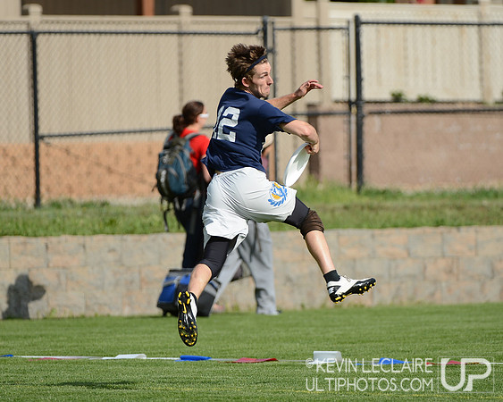 2012 USAU D-I College Championships Friday Round 1 Action