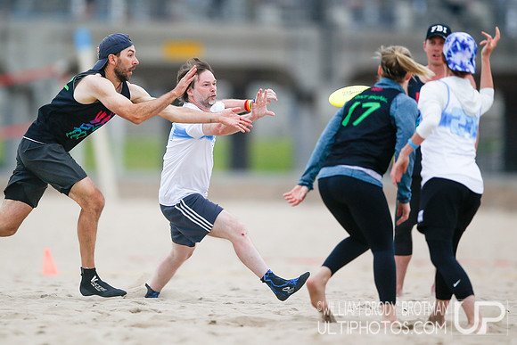 Day 2 of 2023 USA Ultimate Beach Championships.