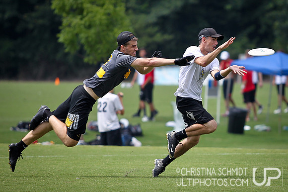 Men's Saturday - Round 2 - Christina - Club Terminus 2013