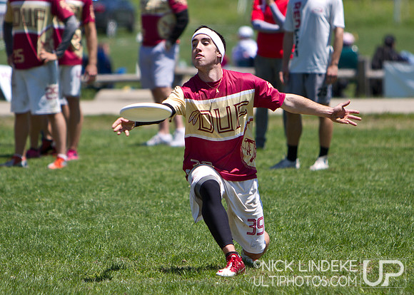 Friday Pool Play - Round 3 - 2013 D-I College Champs