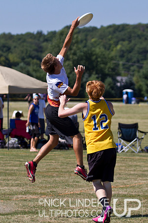 Sunday Action at Cooler Classic 25