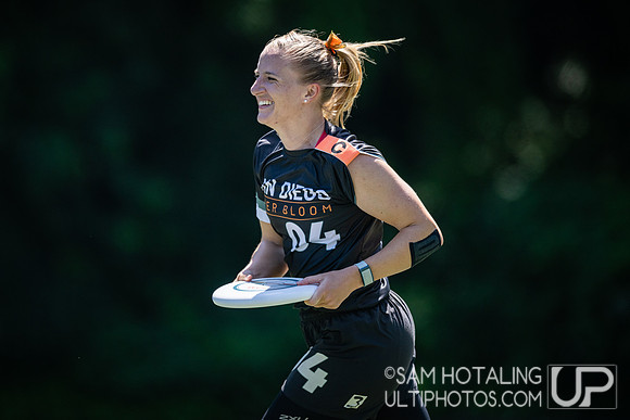 San Diego Super Bloom vs Utah Wild in semifinals at WUL Championship Weekend