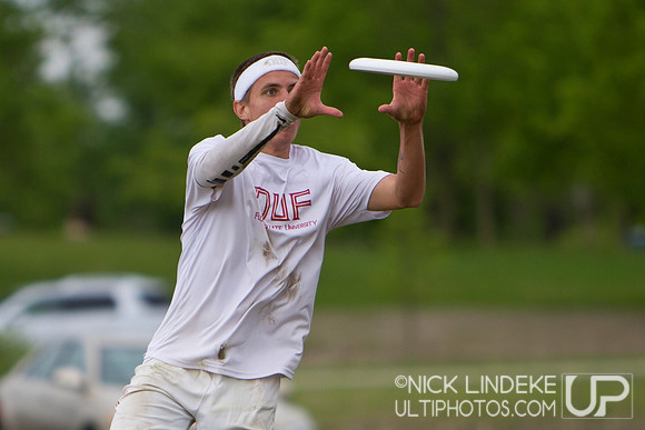 Saturday Pool Play - Round 3 - 2013 D-I College Champs