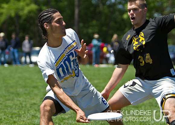 Friday Pool Play - Round 2 - 2013 D-I College Champs