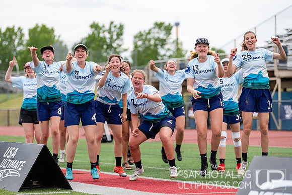 North Carolina Pleiades vs Vermont Ruckus in semifinals at USAU DI College Nationals