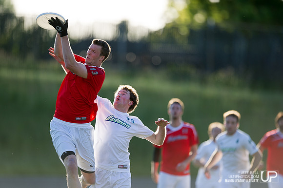 Nighthawks_Rainmakers_20140607_191908_JBP00354