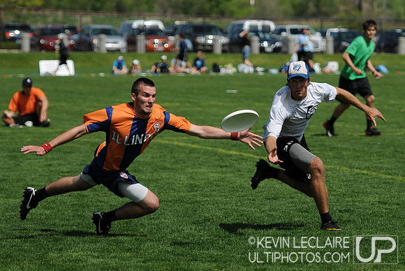 Friday 2:30pm round -- 2011 USAU College Championships
