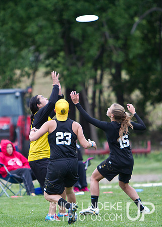 Saturday Pool Play - Round 1 - 2013 D-I College Champs