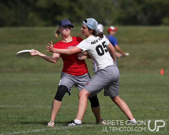 Round 4 of Women's pool play of the Chesapeake Invite