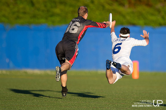 nighthawks_rainmakers_20130622_202535_JBP1106