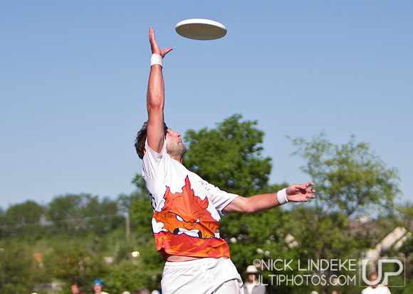 Friday Pool Play - Round 1 - 2013 D-I College Champs