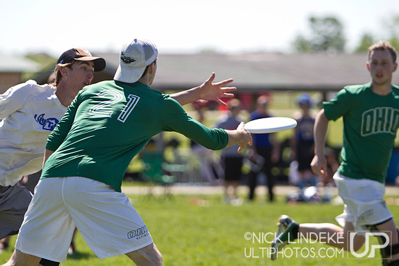 Friday Pool Play - Round 2 - 2013 D-I College Champs