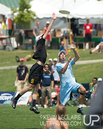 2012 USAU D-I College Championships Saturday Action
