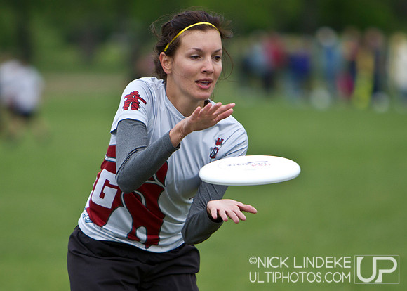 Saturday Pool Play - Round 1 - 2013 D-I College Champs