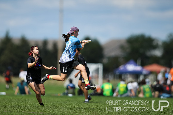 USA Ultimate YCC 2022 -- U17 Girls Finals Action