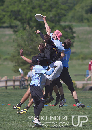 Friday Pool Play - Round 4 - 2013 D-I College Champs