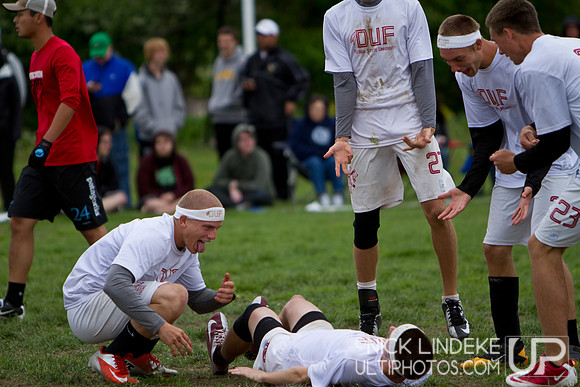 Saturday Pool Play - Round 4 - 2013 D-I College Champs