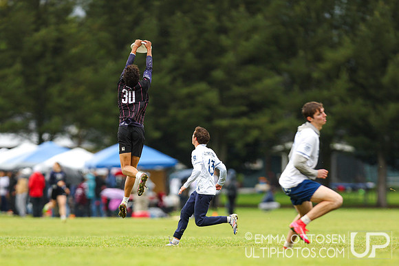 Saturday full coverage from USAU D-IIII College Championships, Pool Play Round 1: Claremont vs Richmond