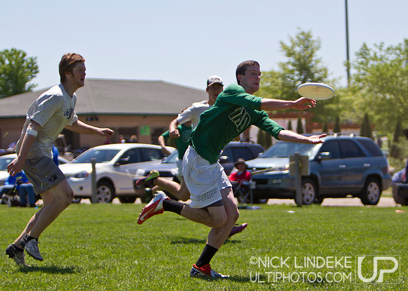Friday Pool Play - Round 2 - 2013 D-I College Champs
