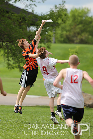 Sat Round 1 - Open D-II - MN HS State Champs 2013
