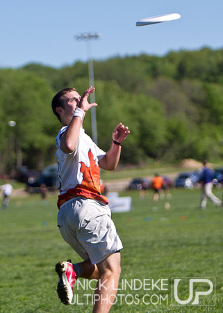 Friday Pool Play - Round 1 - 2013 D-I College Champs