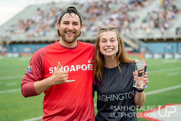 Highlights from semifinals during USAU DI College Championships at Kings Stadium