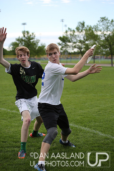 Sat Round 1 - Open D-II - MN HS State Champs 2013