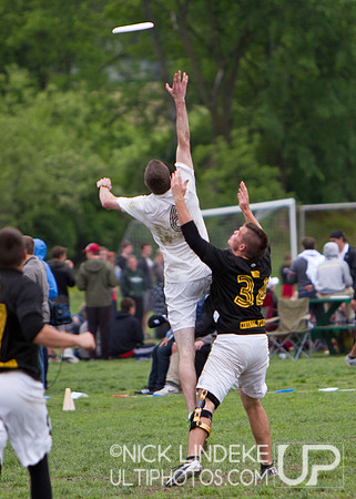 Saturday Pool Play - Round 4 - 2013 D-I College Champs